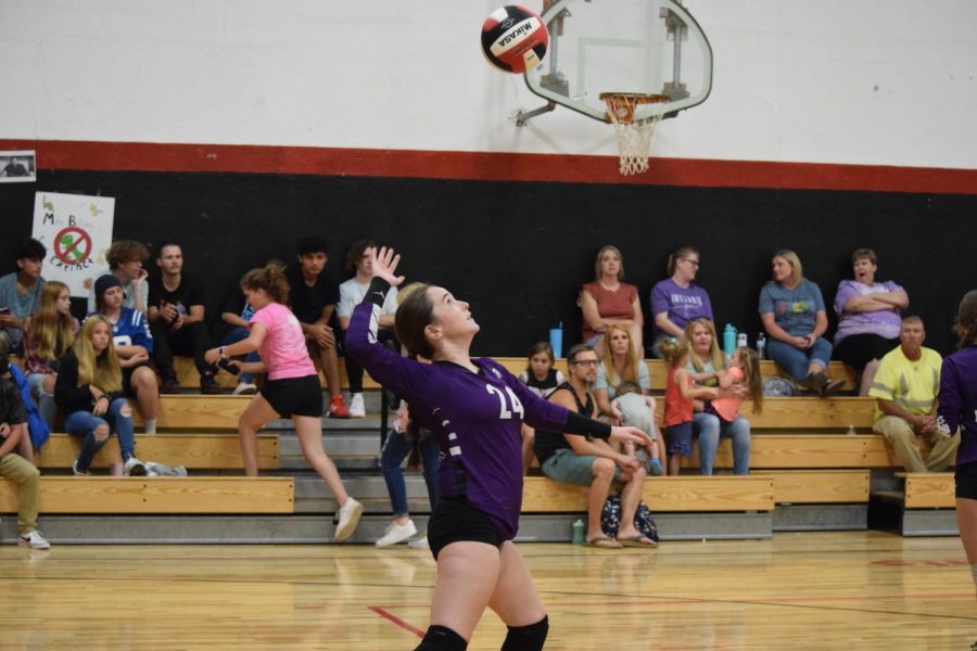 Junior Ryli Fulkerson serves the ball over to the Galatia Bearcats Sept. 14